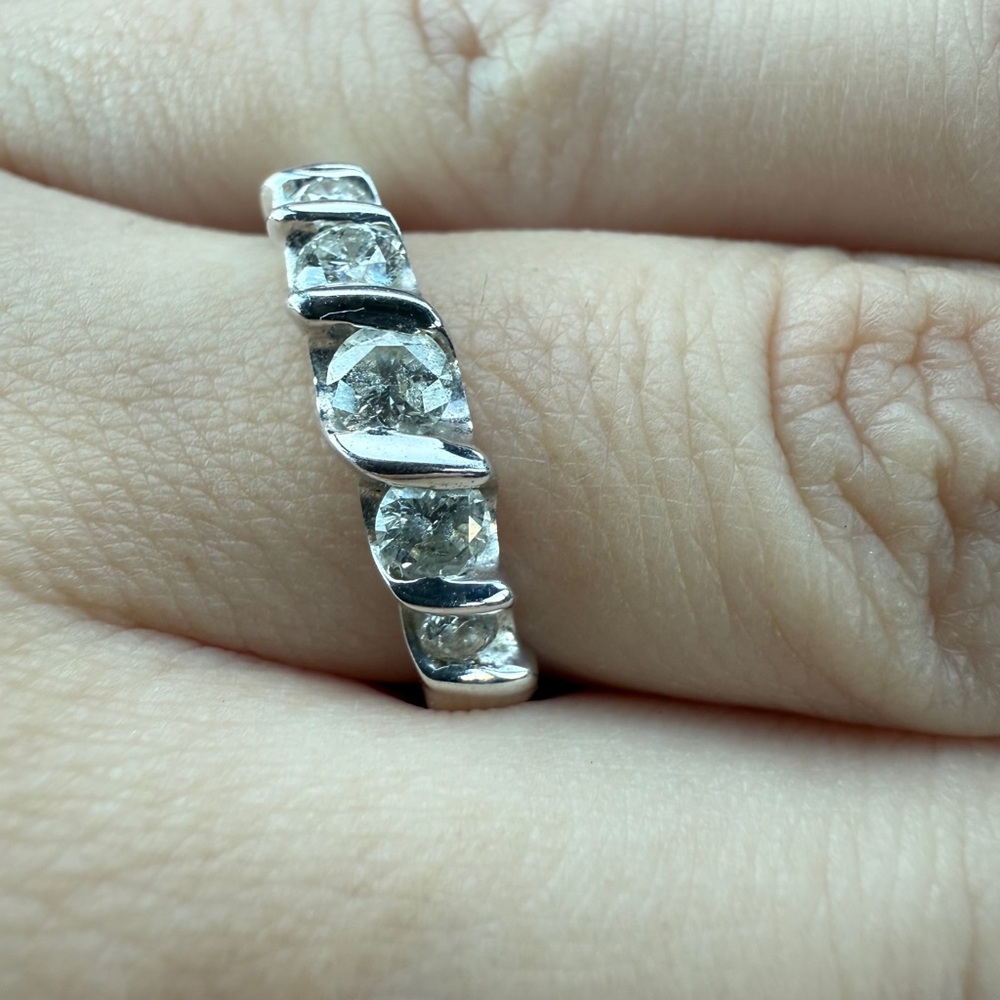 Elegant Diamond Band